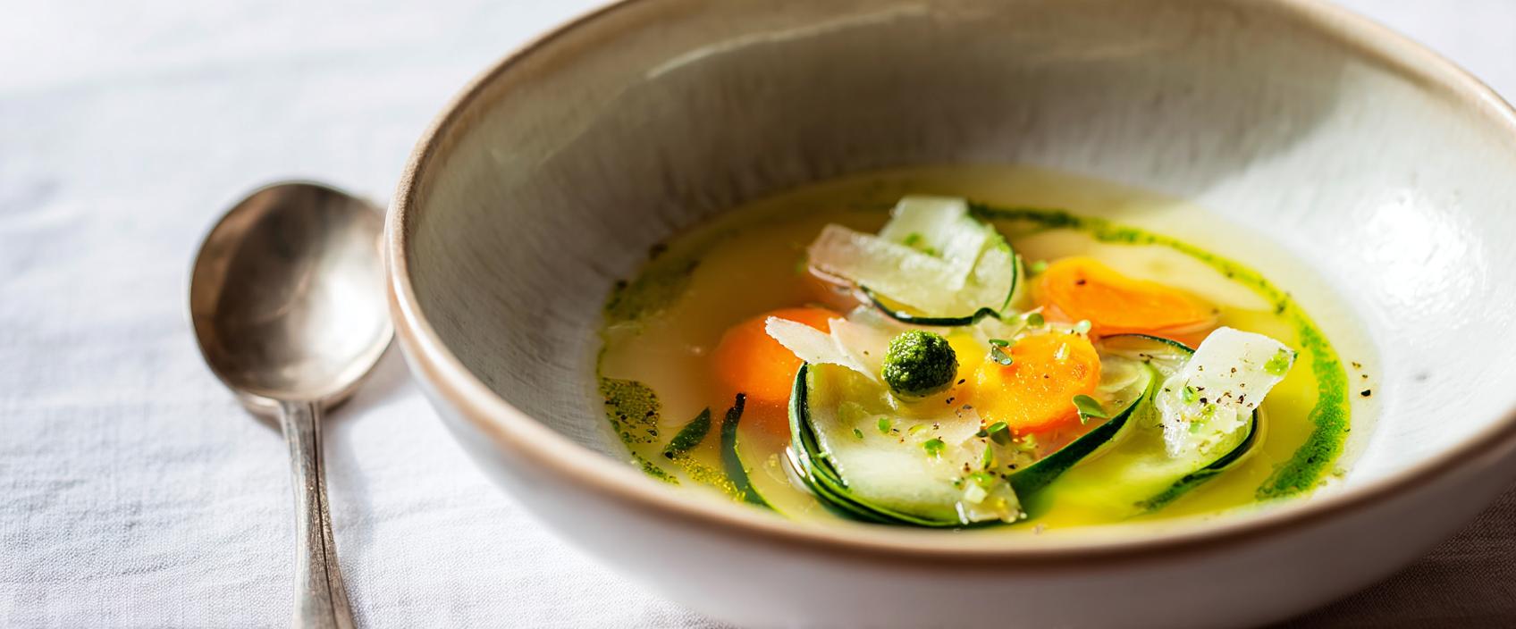 Minestrone di Verdure — de perfecte Italiaanse groentesoep