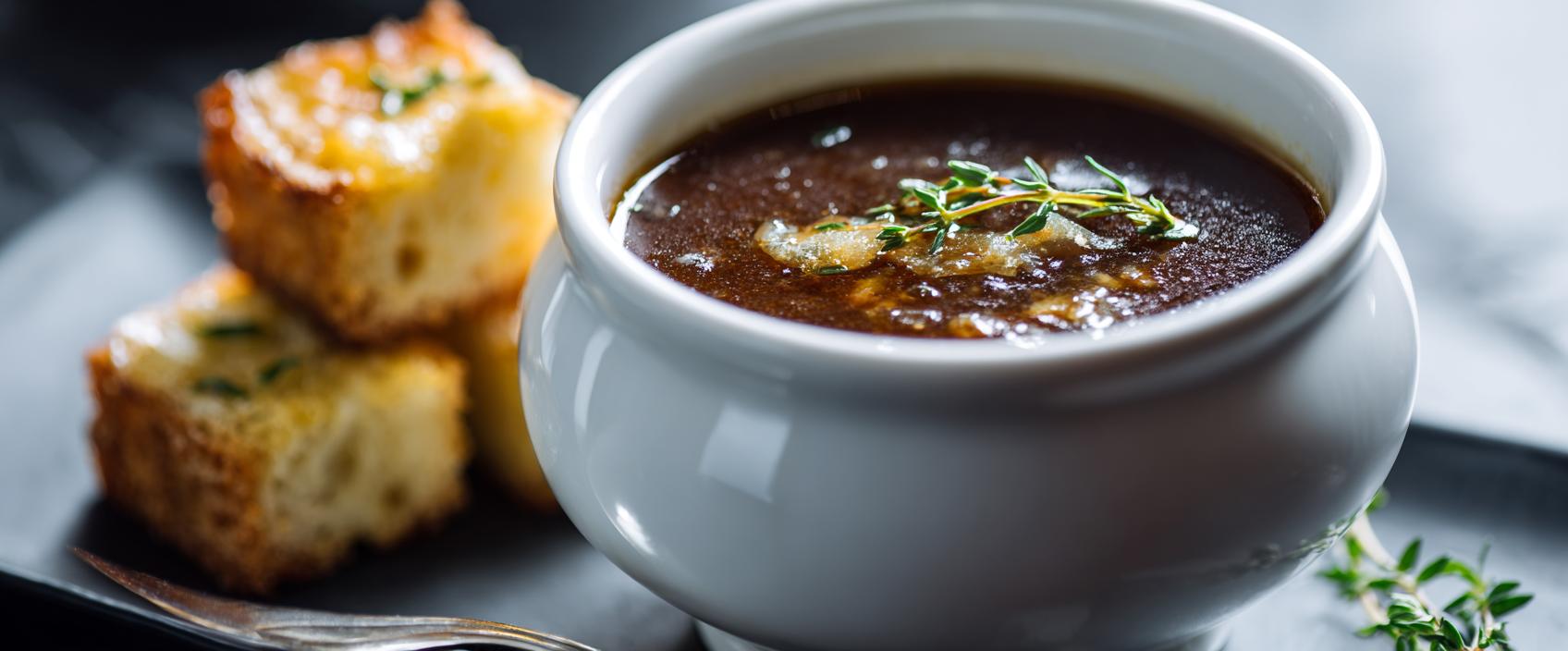 Soupe à l'Oignon Gratinée — de perfecte Franse uiensoep