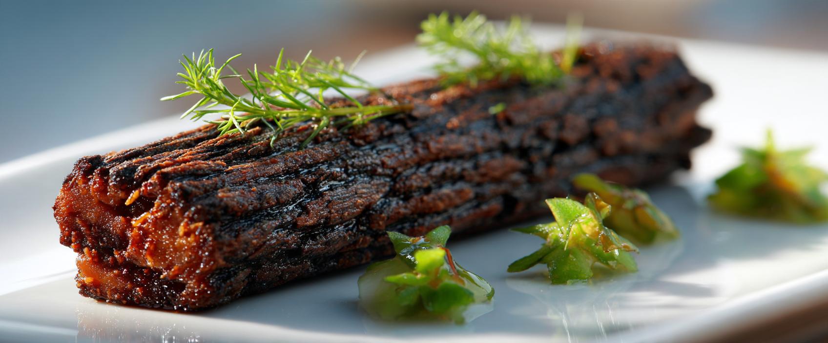 Tronko de Cerdo — krokante aardappelboomstam met pulled pork