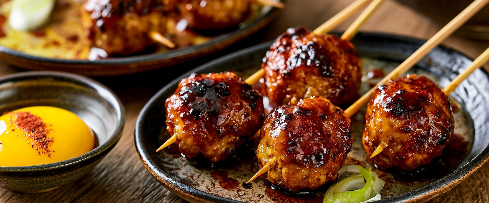 Tsukune-lolly's met tare en eierdooier